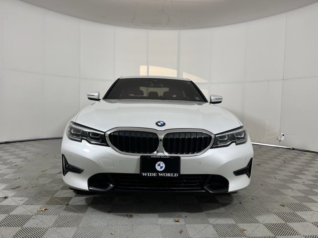 Used 2022 BMW 330i xDrive Sedan w/ Driving Assistance Package image 2