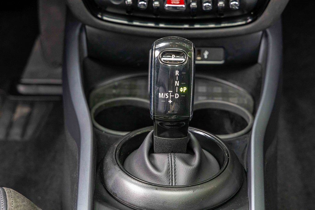 Used 2024 MINI Cooper Clubman S w/ Signature Upholstery Package image 10