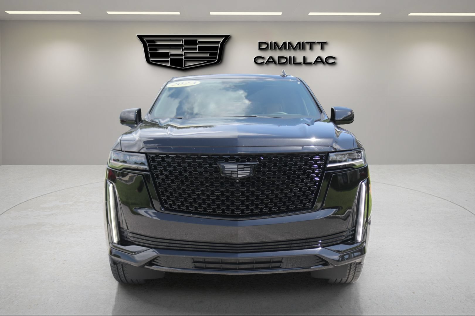 Certified 2023 Cadillac Escalade Premium Luxury RWD image 2