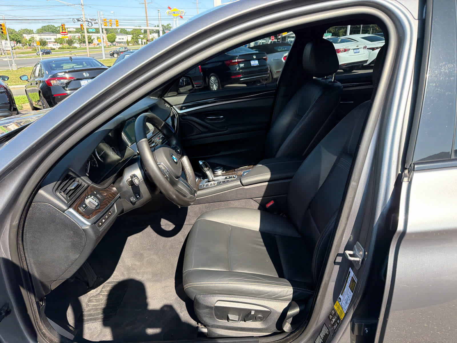Used 2015 BMW 528i xDrive Sedan AWD/4WD image 8