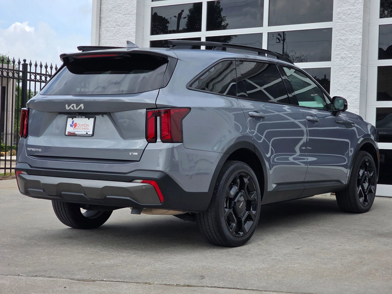 Used 2024 Kia Sorento SX AWD/4WD image 4