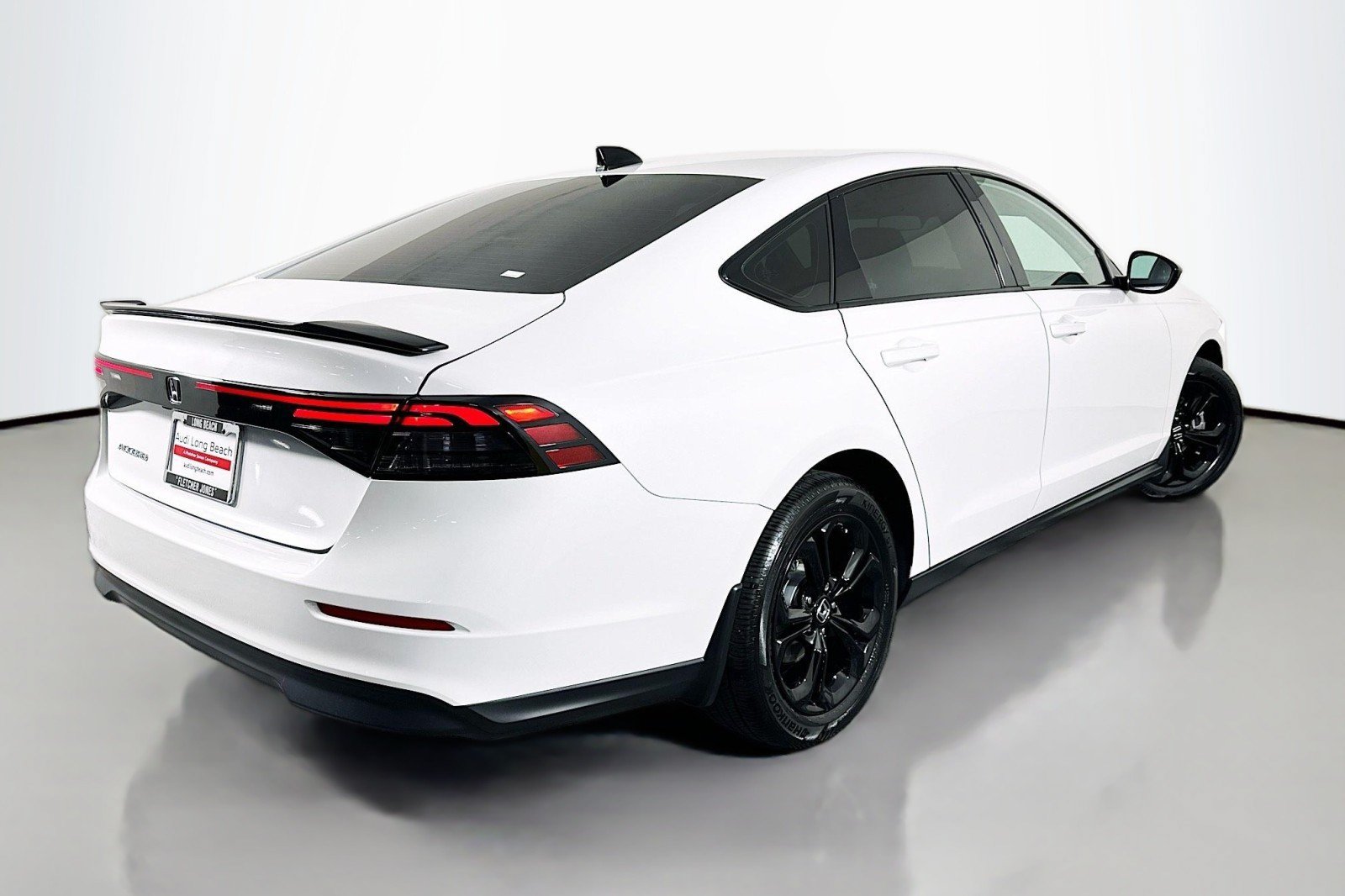 Used 2025 Honda Accord SE image 13