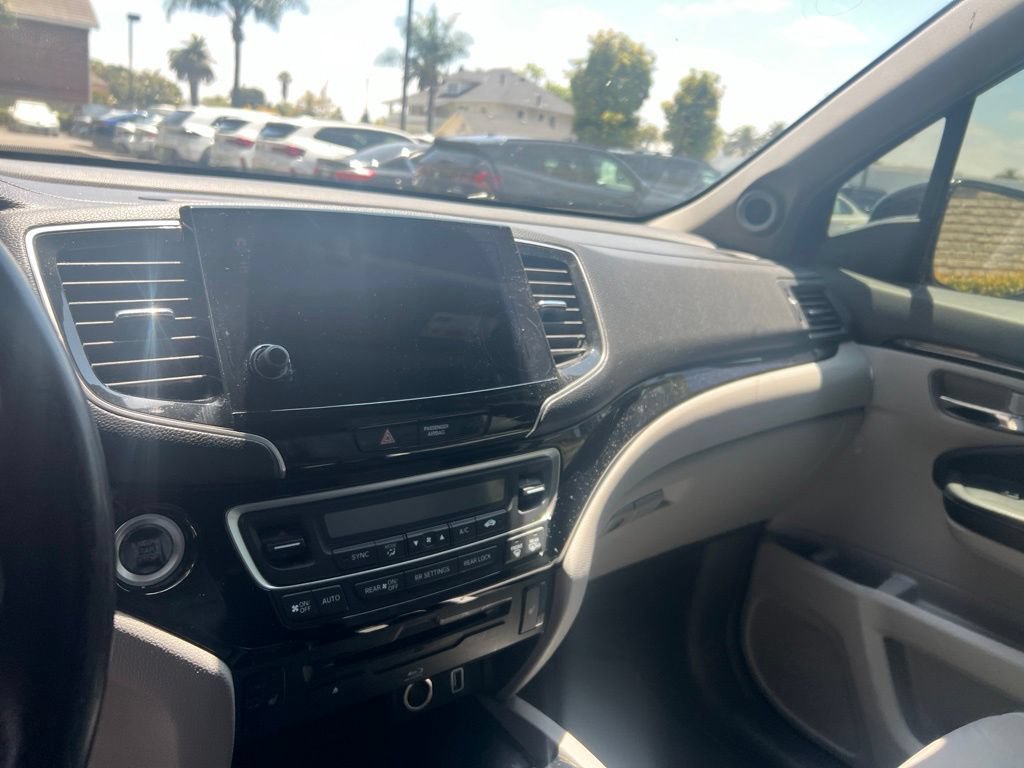 Used 2019 Honda Pilot Touring image 15