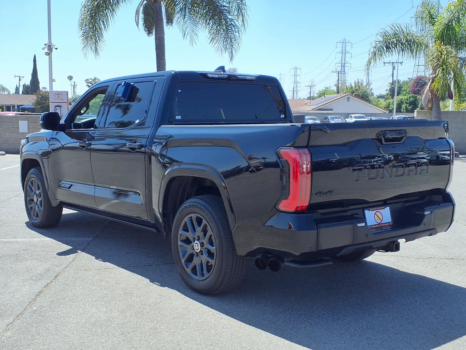Used 2024 Toyota Tundra Platinum AWD/4WD image 9
