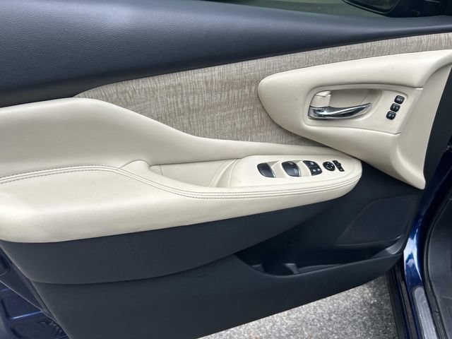 Used 2020 Nissan Murano SL w/ Moonroof Package AWD/4WD image 18
