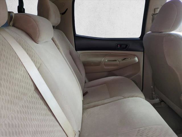 Used 2011 Toyota Tacoma PreRunner w/ SR5 Pkg #2 image 18