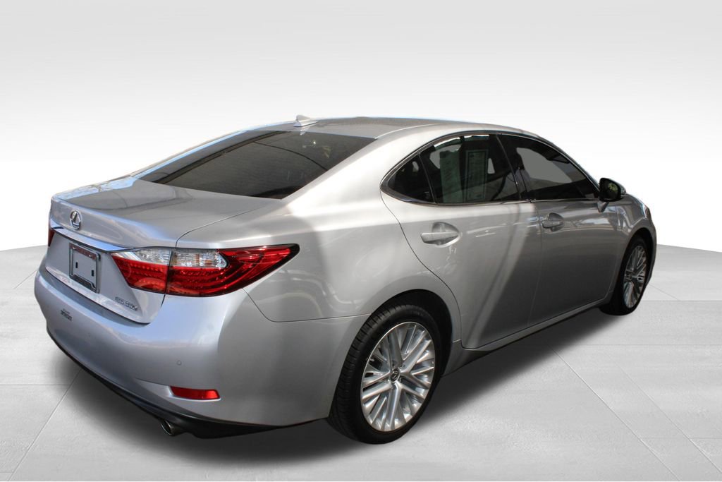 Used 2014 Lexus ES 350 w/ Luxury Package image 15