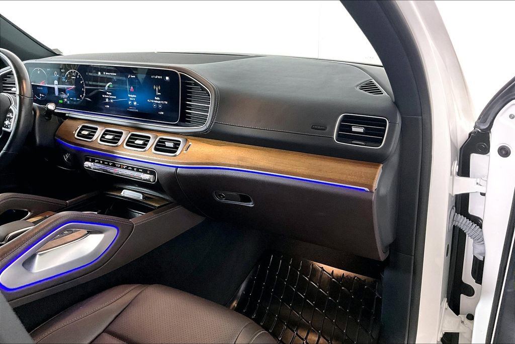 Used 2022 Mercedes-Benz GLS 450 4MATIC image 16