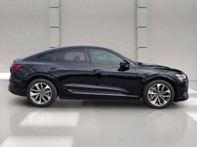 Used 2021 Audi e-tron Premium Plus w/ Premium Plus Package AWD/4WD image 6