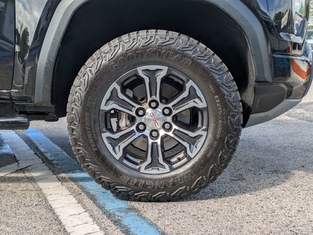 Used 2023 GMC Canyon AT4 w/ AT4 Premium Package image 11