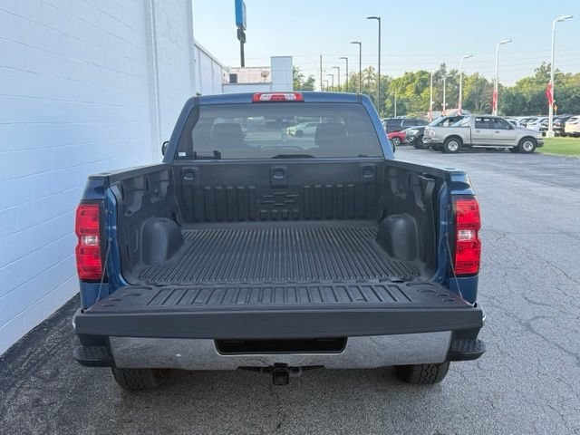 Used 2018 Chevrolet Silverado 1500 LT w/ All Star Edition AWD/4WD image 7