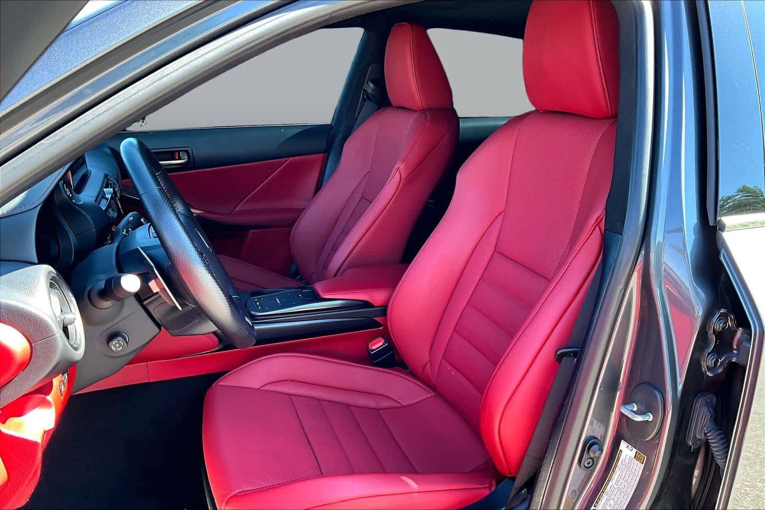 Used 2023 Lexus IS 350 F Sport RWD image 7