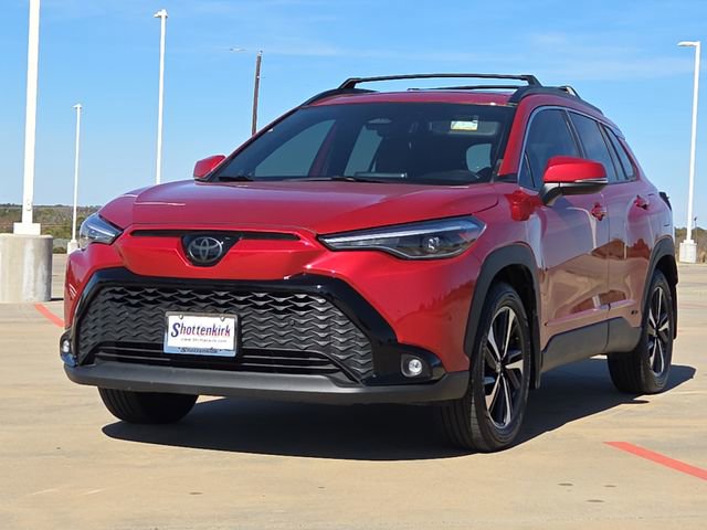 Used 2024 Toyota Corolla Cross XSE w/ Convenience Package image 3