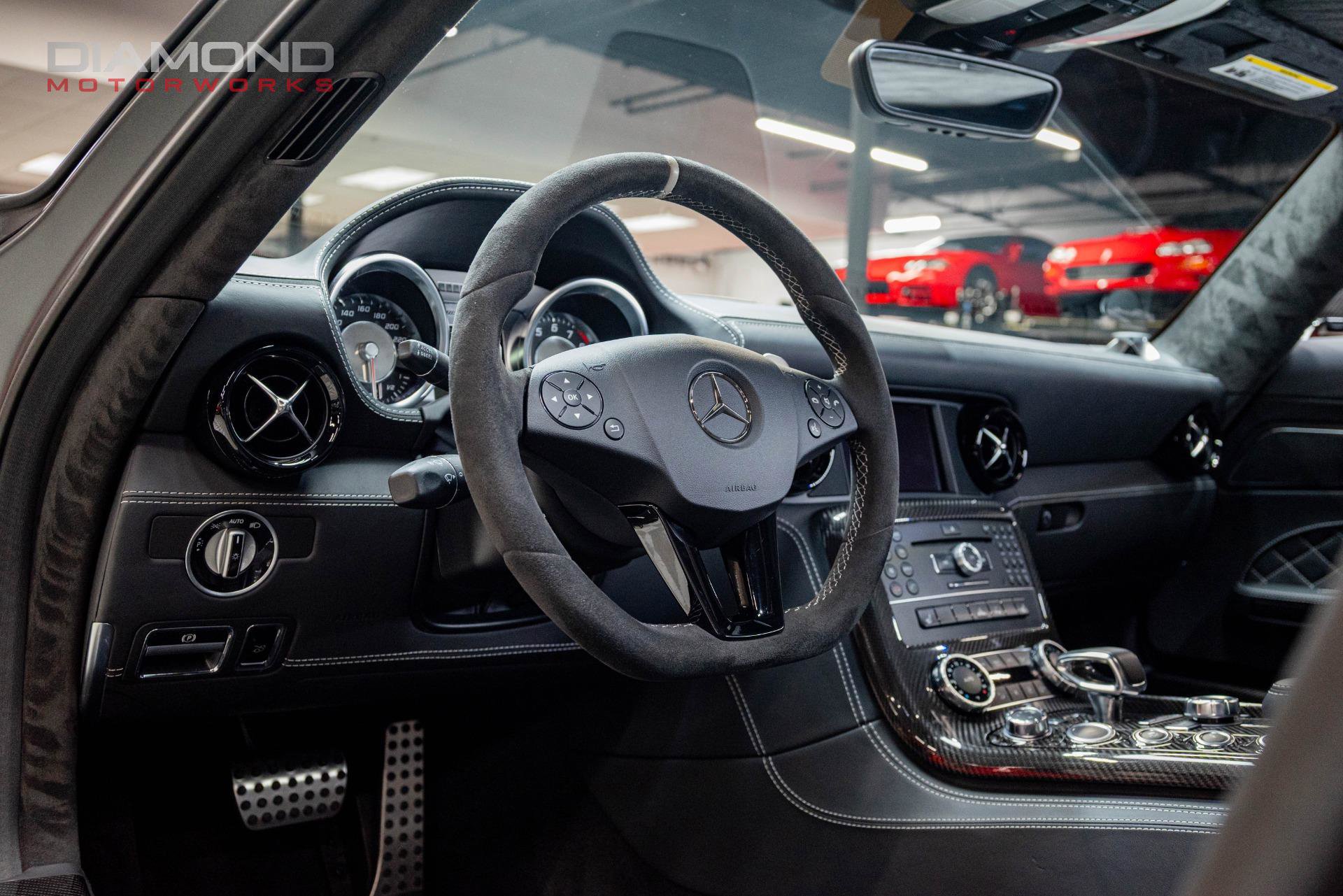 Used 2015 Mercedes-Benz SLS AMG GT Final Edition image 18