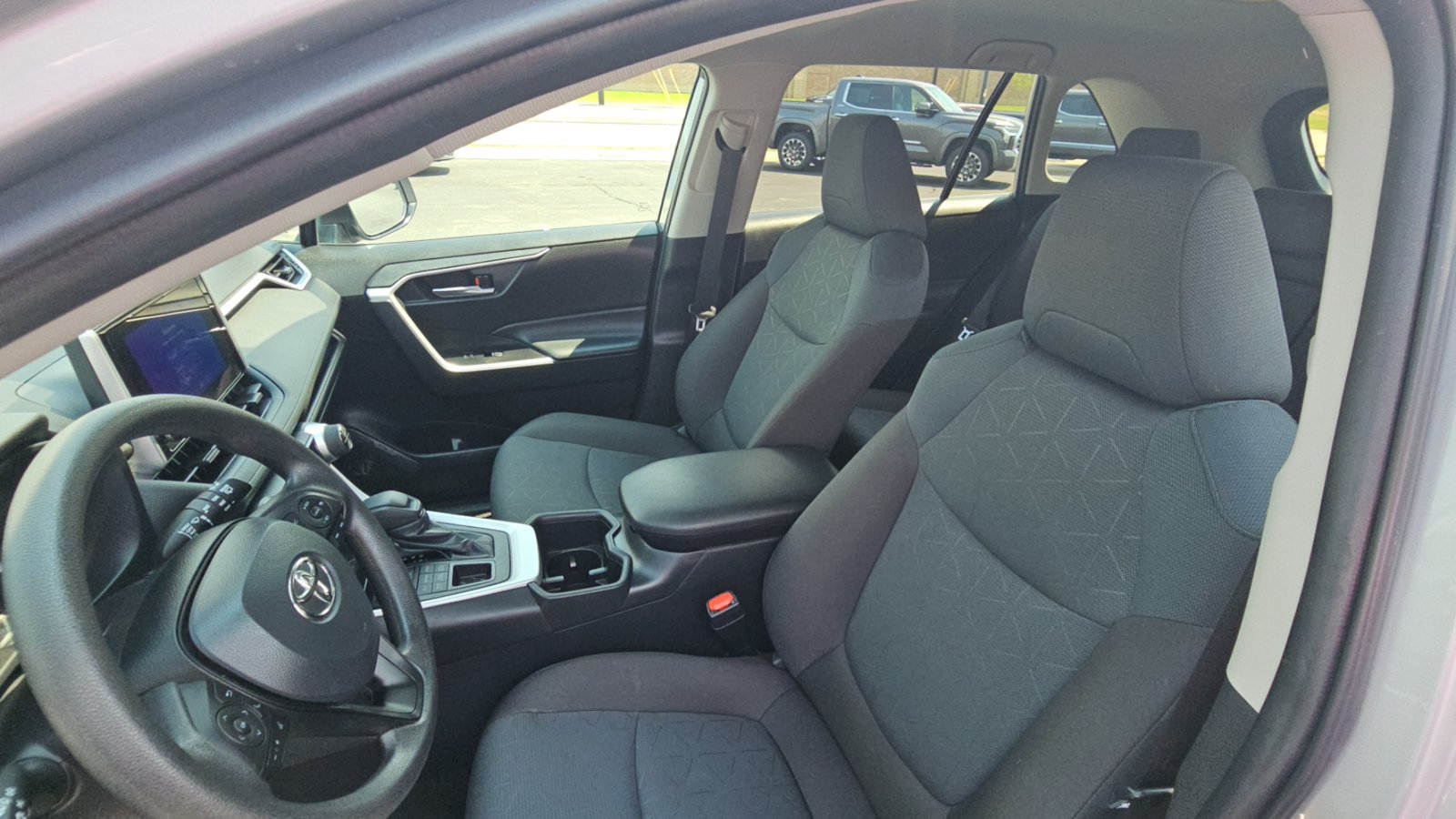 Certified 2025 Toyota RAV4 XLE AWD/4WD image 24