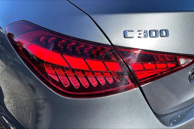 Used 2026 Mercedes-Benz C 300 4MATIC Sedan image 25