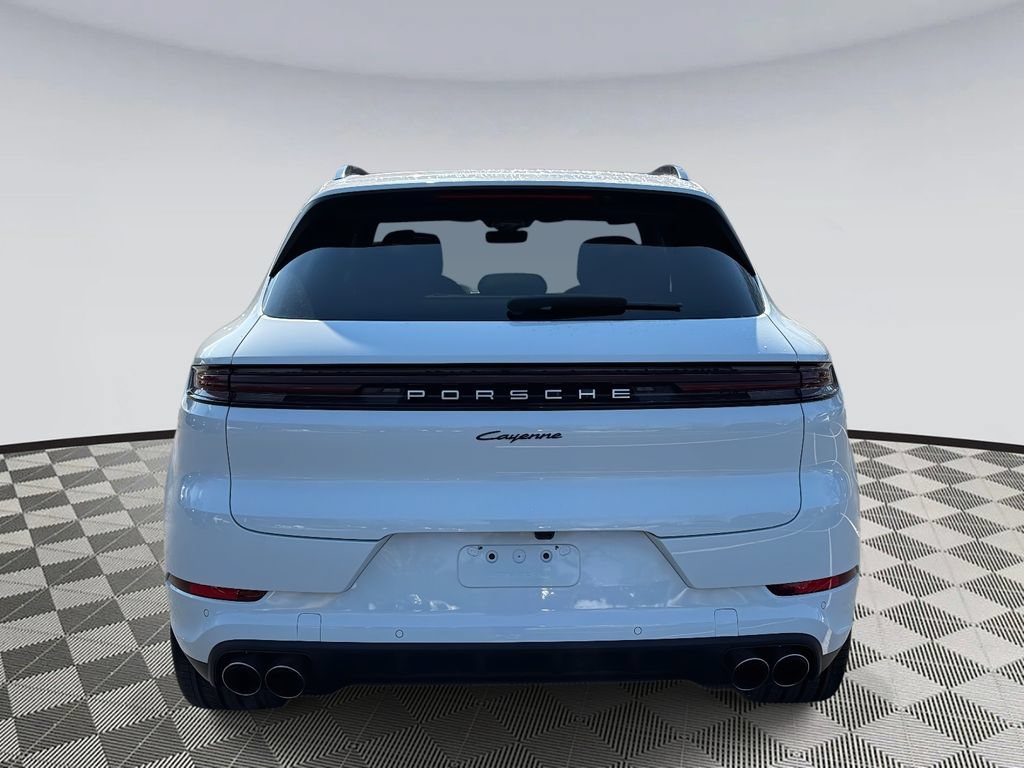 Used 2026 Porsche Cayenne AWD/4WD image 3