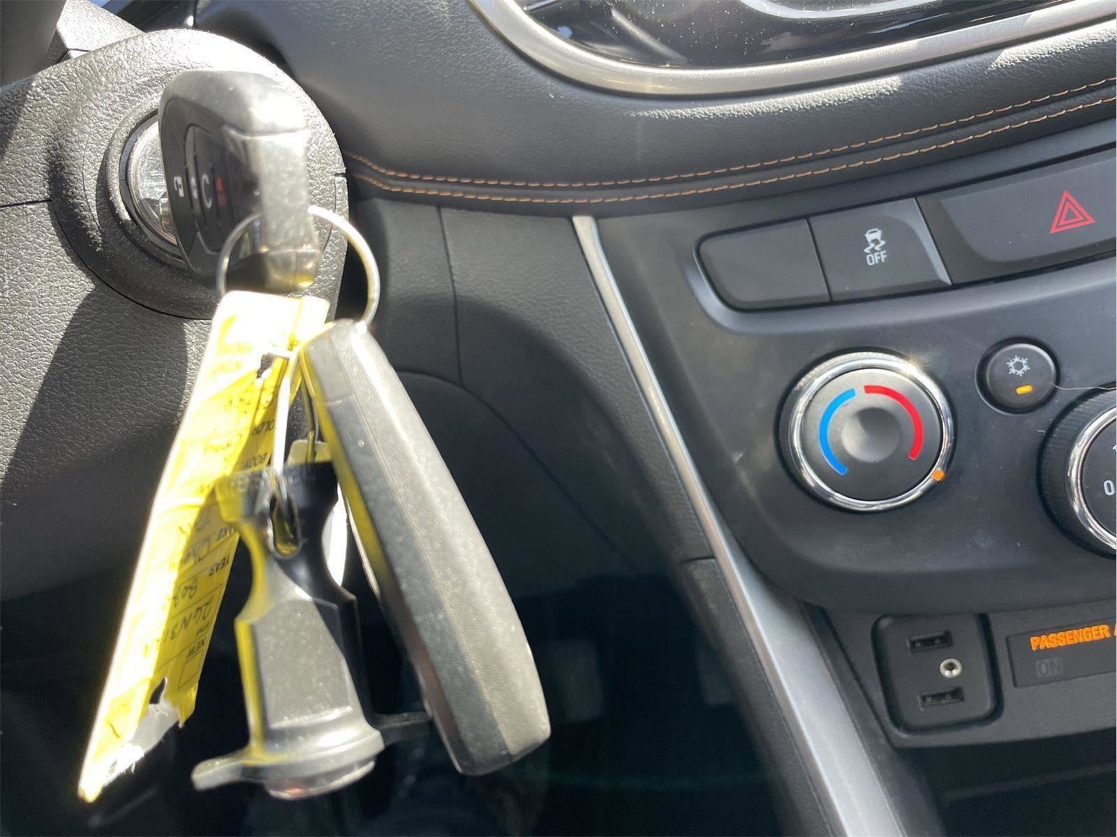 Used 2020 Chevrolet Trax LT image 31