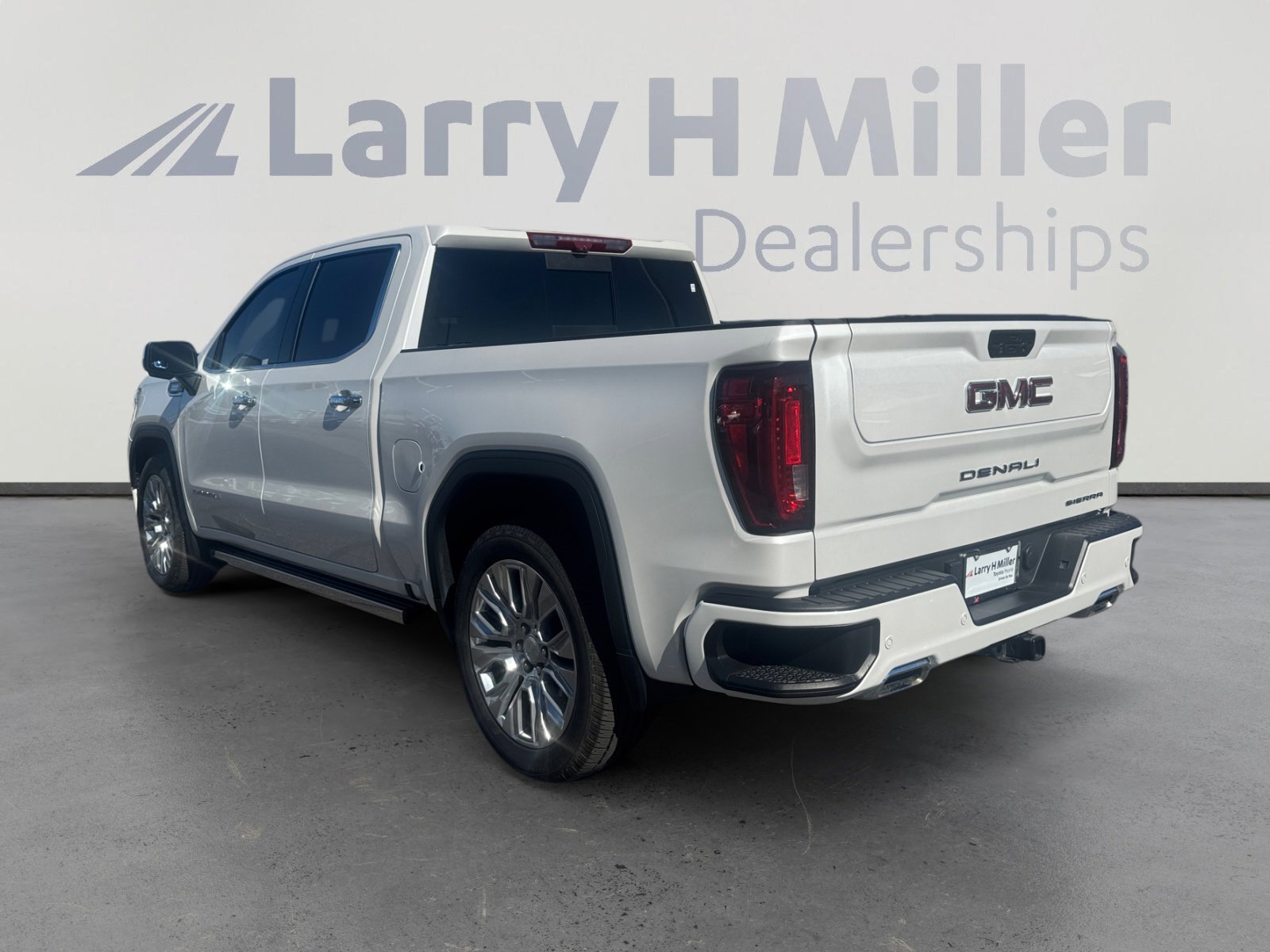 Used 2021 GMC Sierra 1500 Denali w/ Denali Ultimate Package image 3