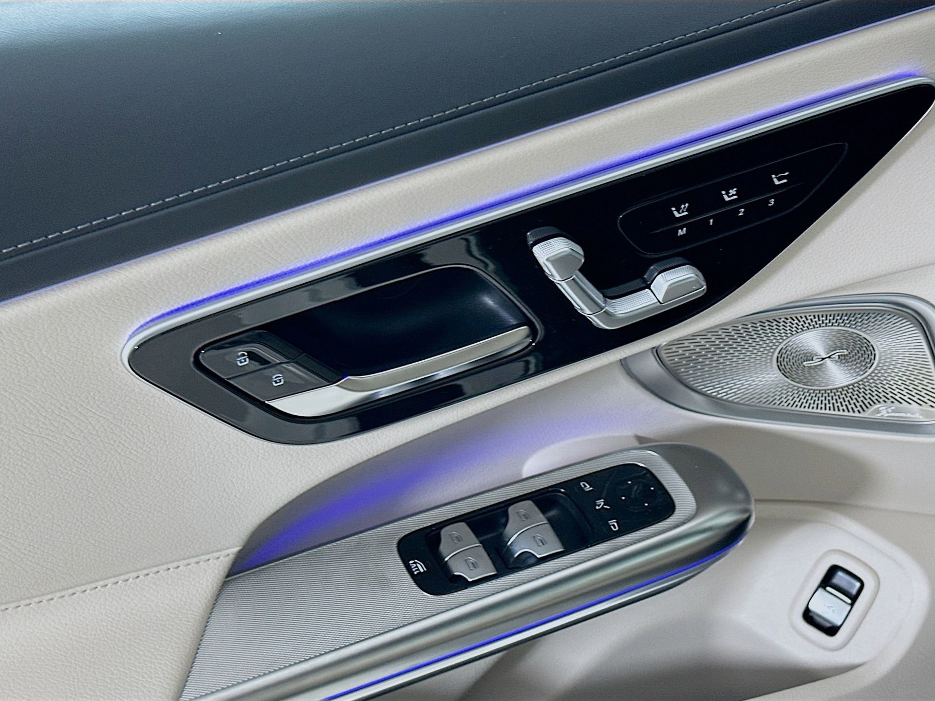 New 2026 Mercedes-Benz CLE 450 4MATIC Cabriolet image 19