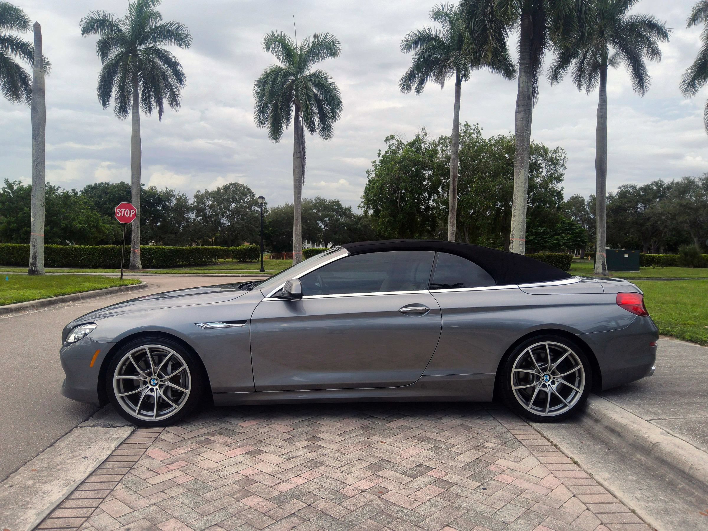 Used 2012 BMW 650i Convertible RWD image 18