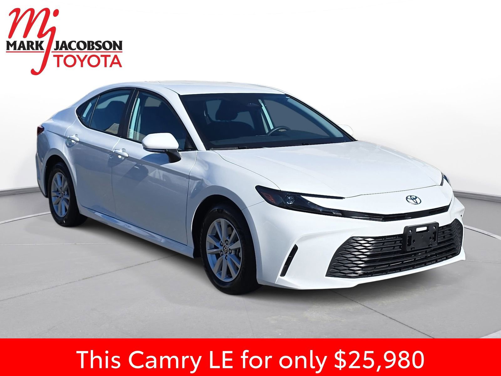 Used 2025 Toyota Camry LE image 5