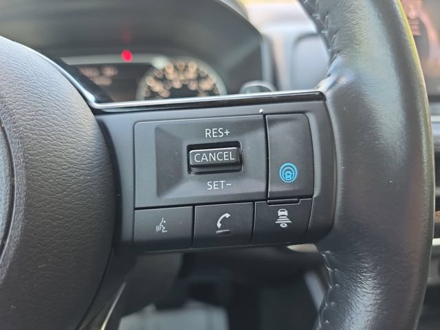 Used 2023 Nissan Rogue SV w/ SV Premium B Package FWD image 36