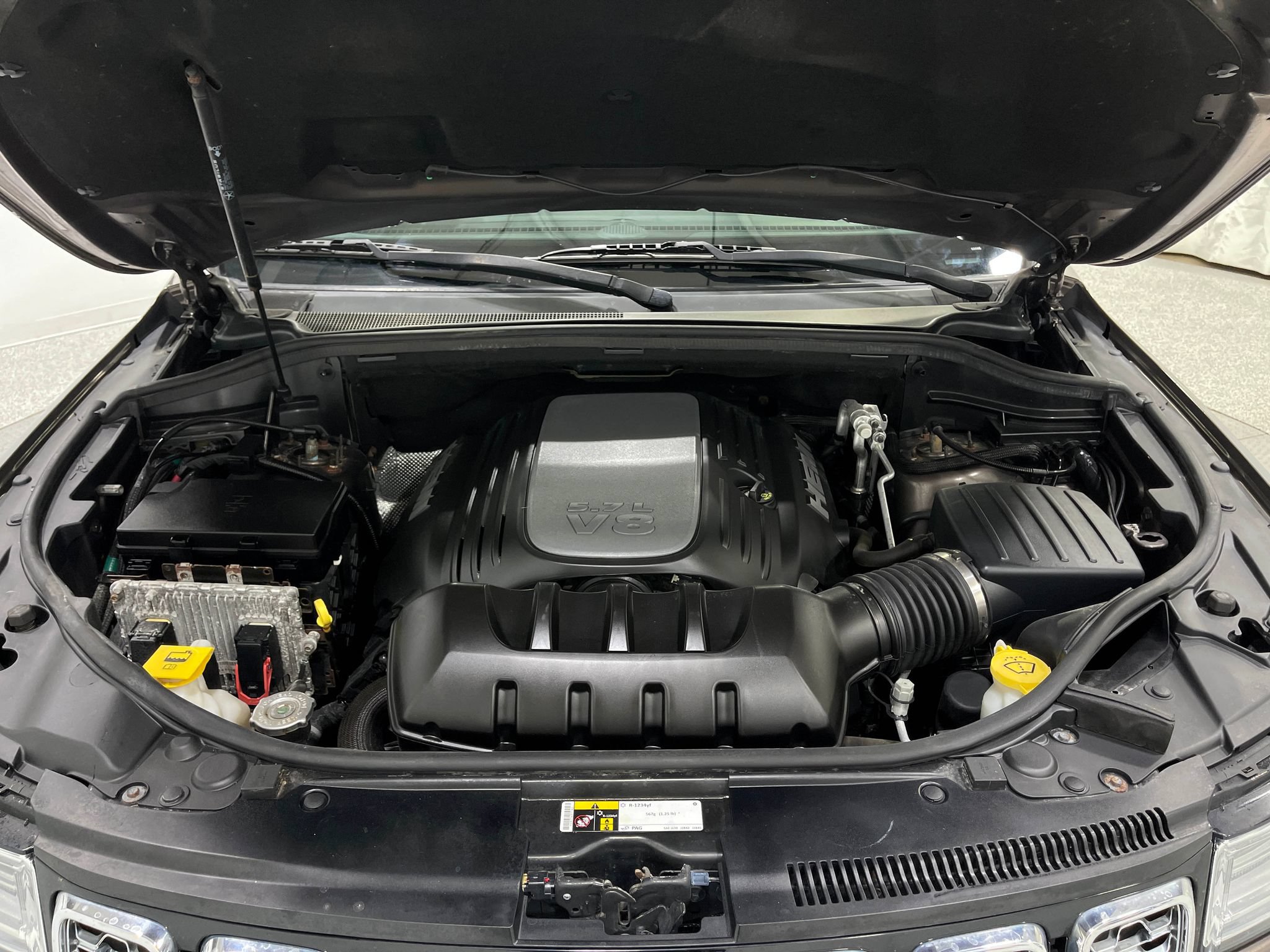 Used 2017 Jeep Grand Cherokee Overland AWD/4WD image 26