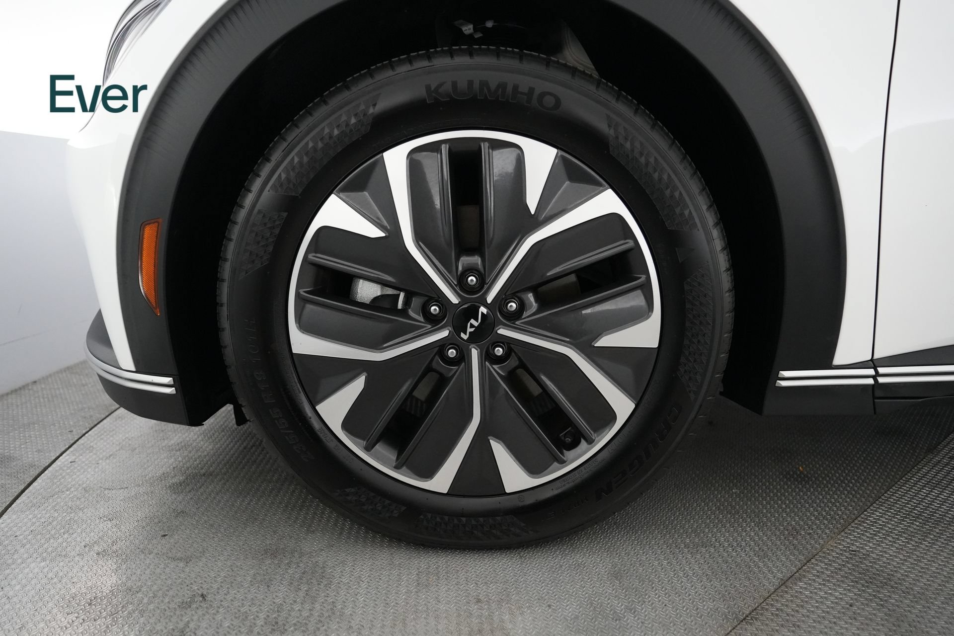 Used 2024 Kia EV6 Light RWD image 19