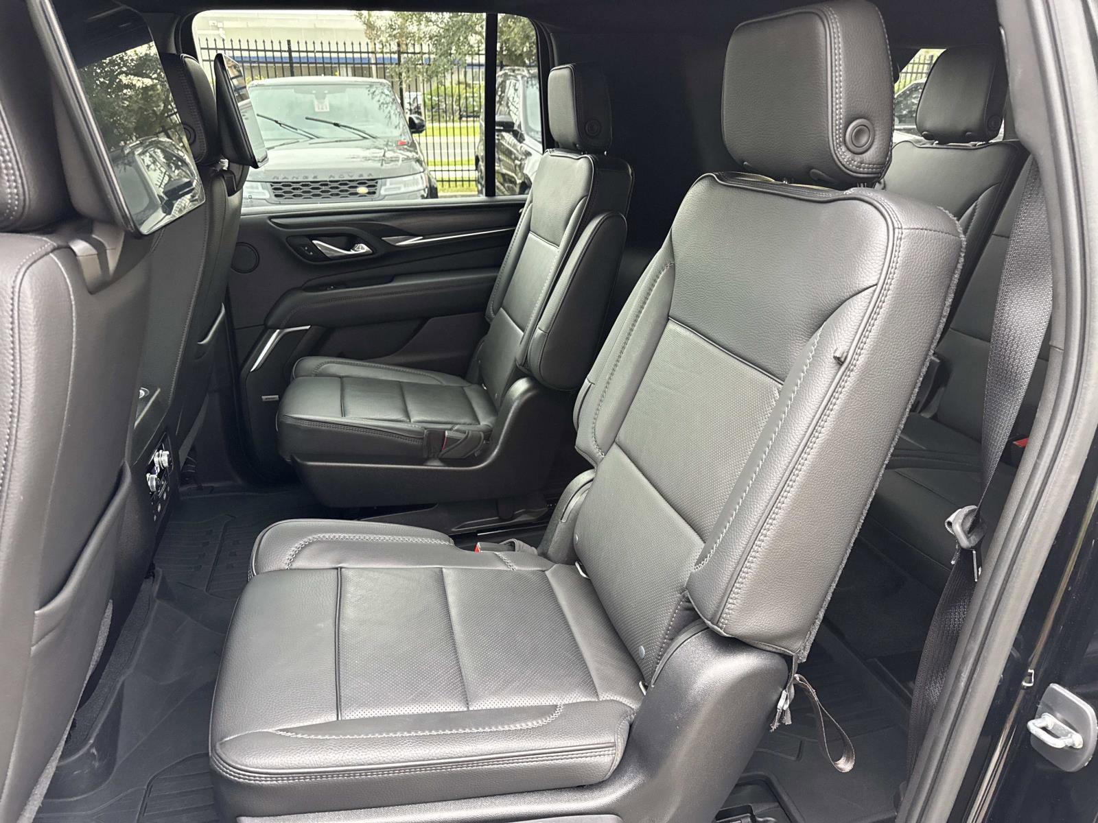 Used 2021 GMC Yukon XL Denali w/ Denali Ultimate Package image 14