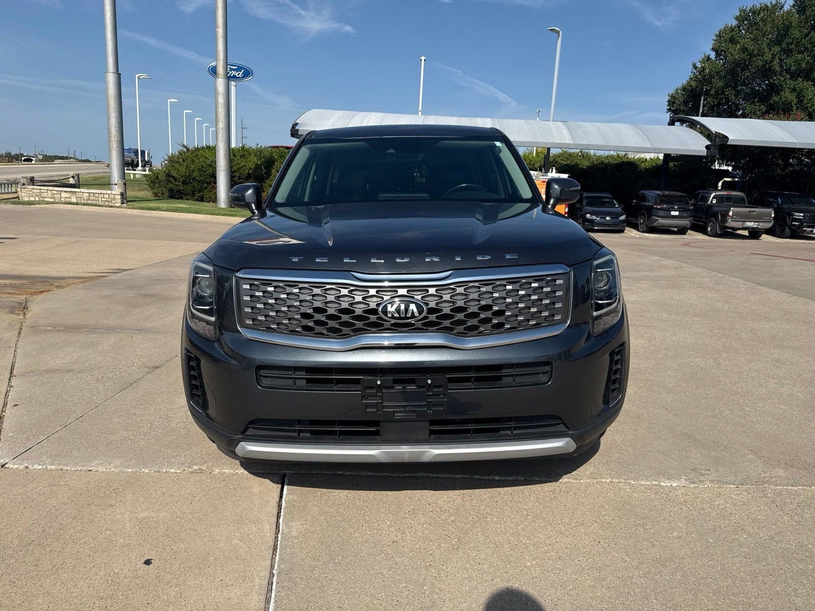 Used 2020 Kia Telluride LX FWD image 2