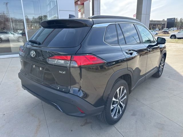 Used 2025 Toyota Corolla Cross XLE image 7