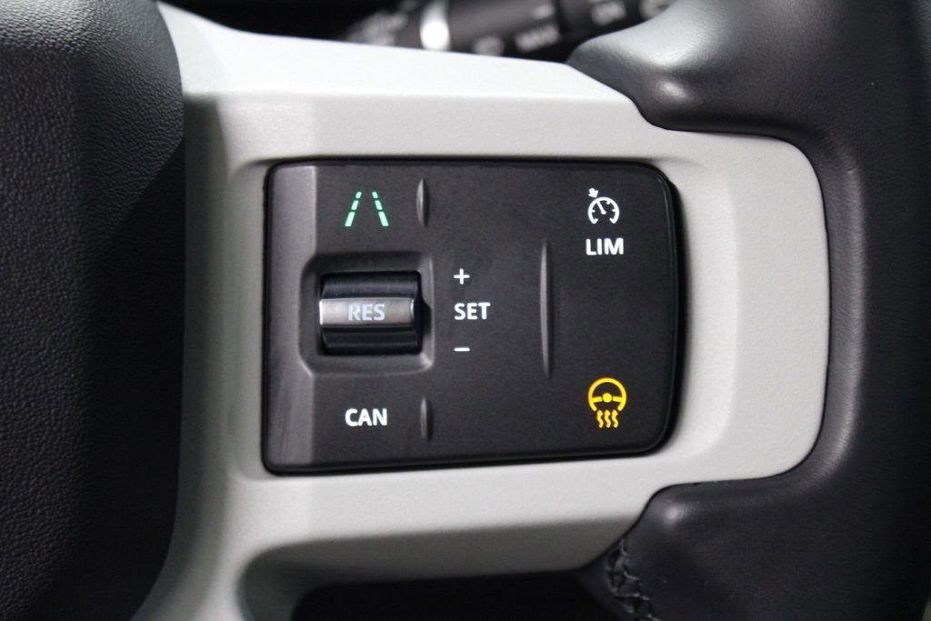 Used 2023 Land Rover Defender 130 SE image 24