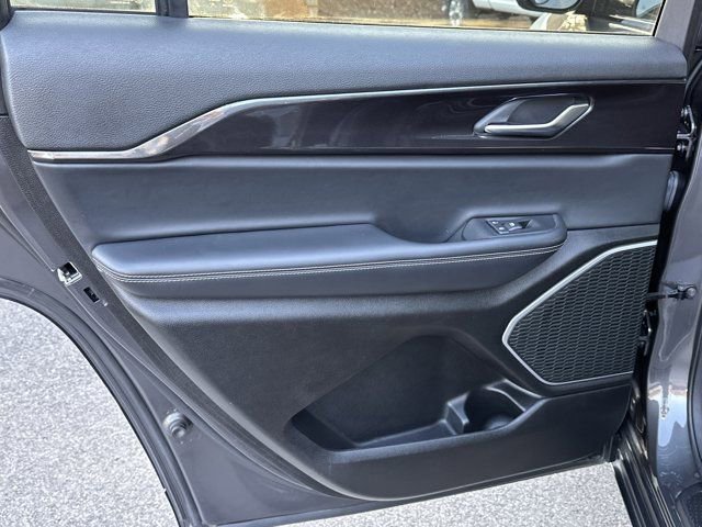 Certified 2021 Jeep Grand Cherokee L Laredo w/ Luxury Tech Group I image 25