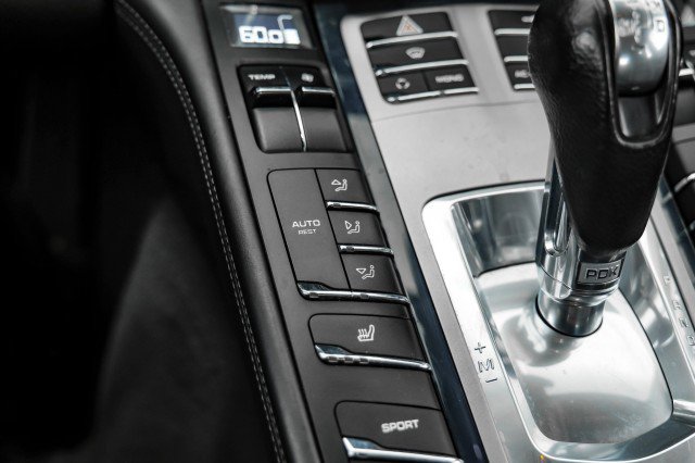 Used 2010 Porsche Panamera S image 22