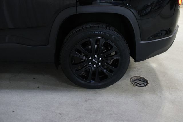 Used 2022 GMC Acadia SLT w/ Elevation Edition image 36