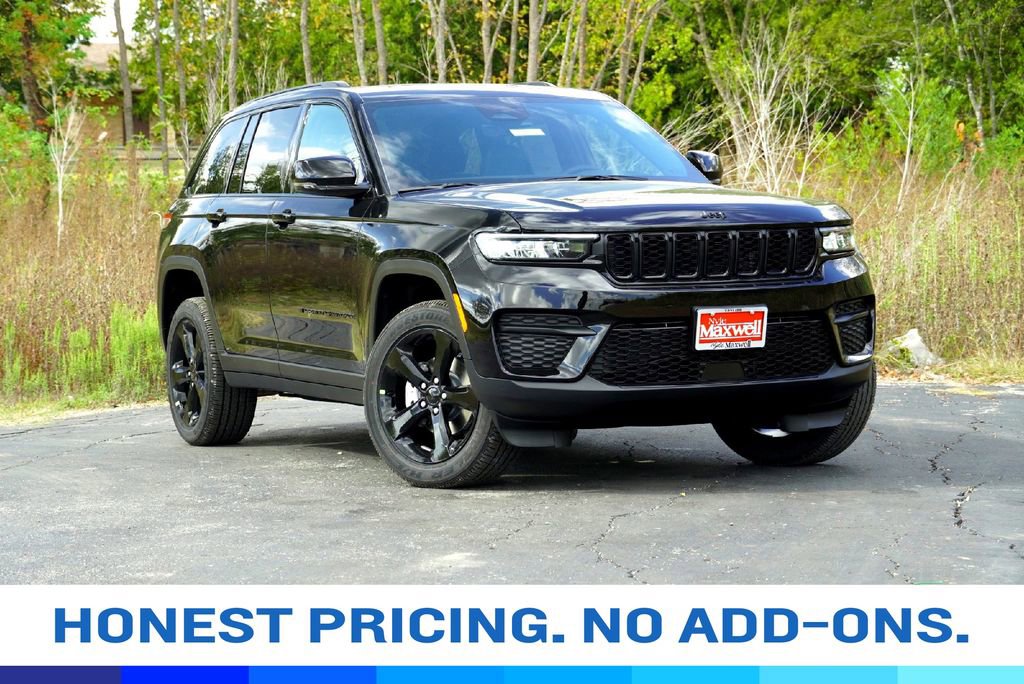New 2025 Jeep Grand Cherokee Laredo