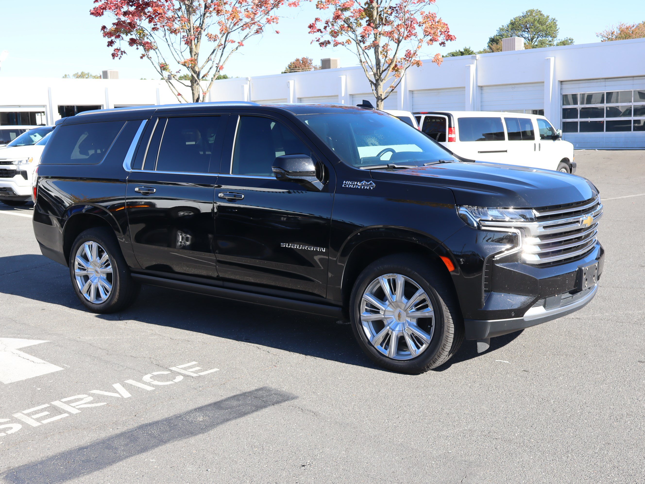 Used 2024 Chevrolet Suburban High Country w/ Advanced Technology Package AWD/4WD image 13