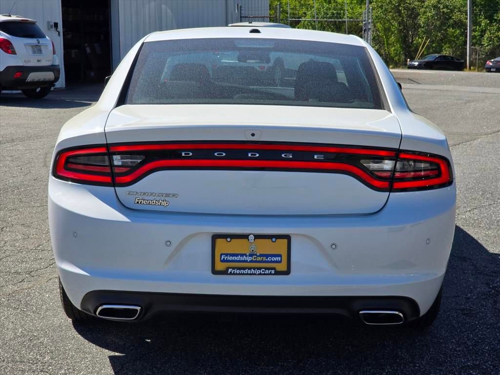 Used 2022 Dodge Charger SXT RWD image 25