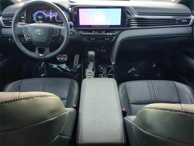 Used 2025 Toyota Camry XSE image 12