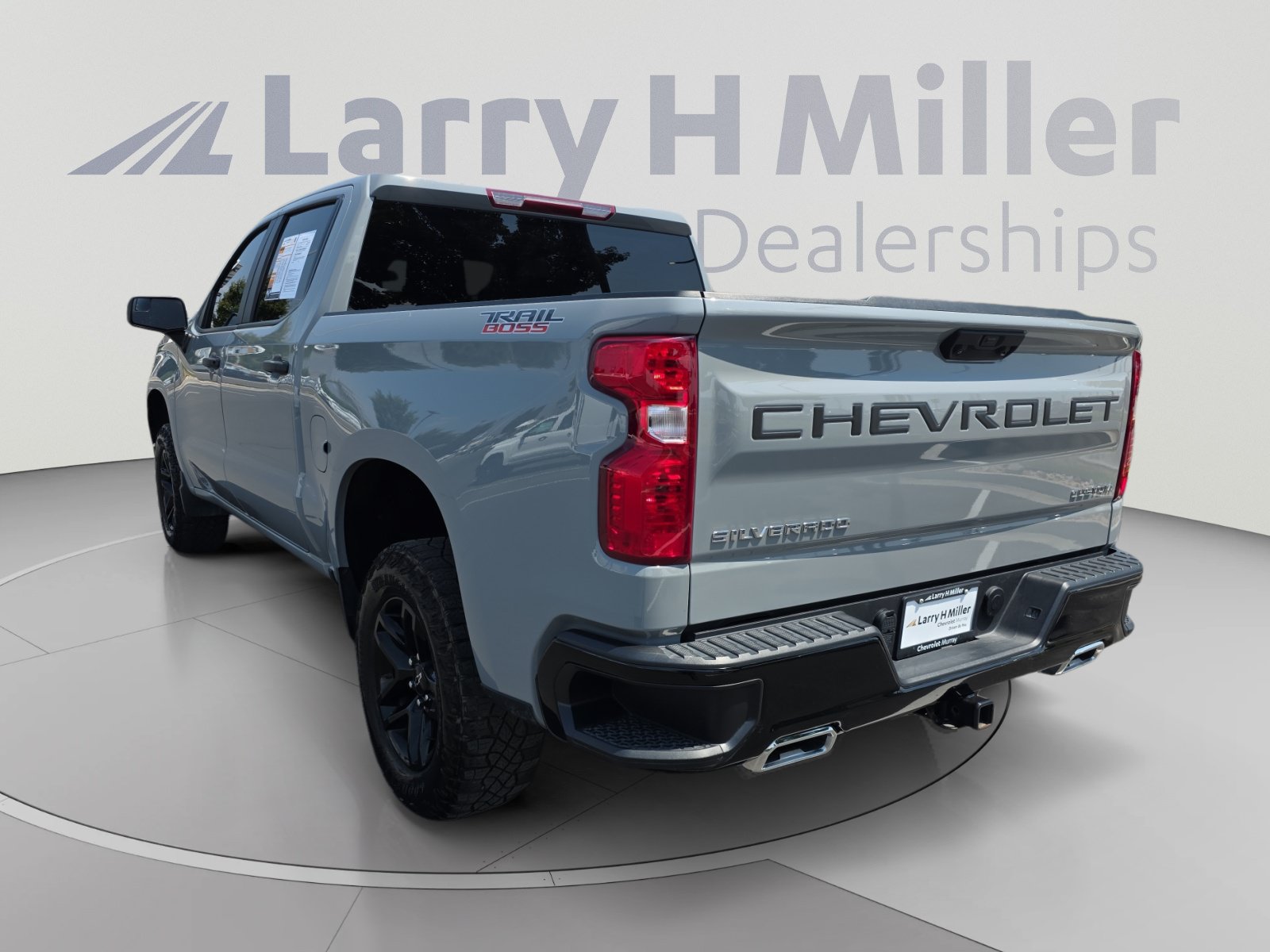 Used 2024 Chevrolet Silverado 1500 Custom Trail Boss AWD/4WD image 3