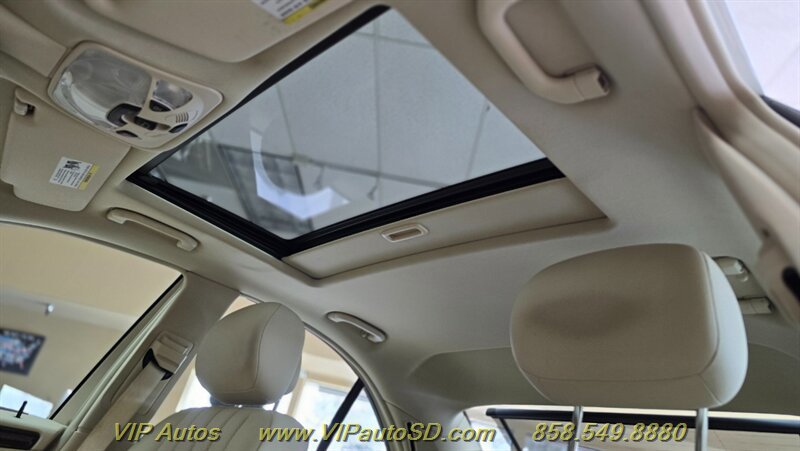 Used 2007 Mercedes-Benz C 350 Sedan image 24