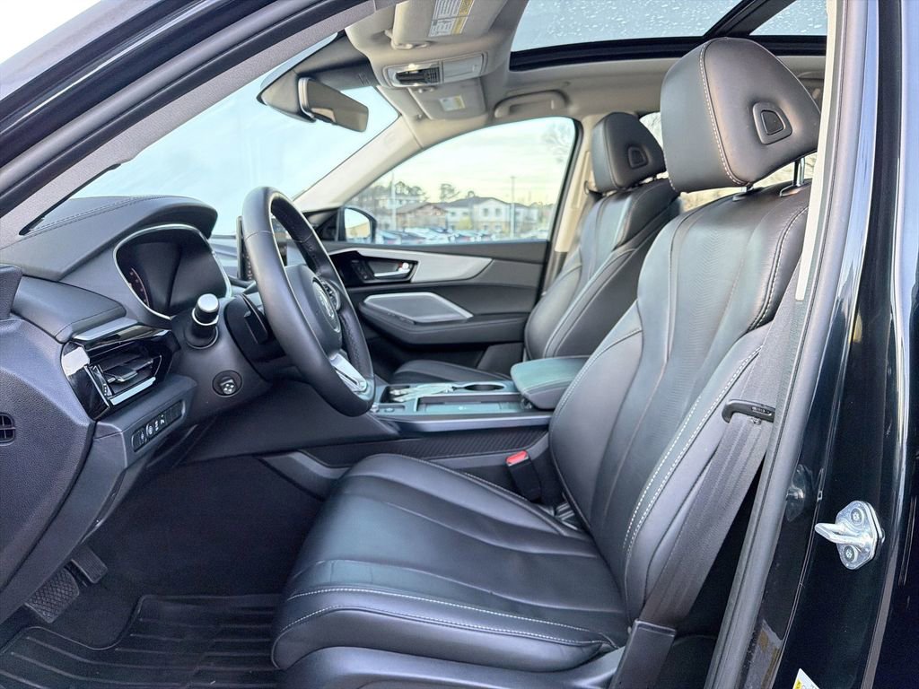 Used 2025 Acura MDX w/ Technology Package image 11