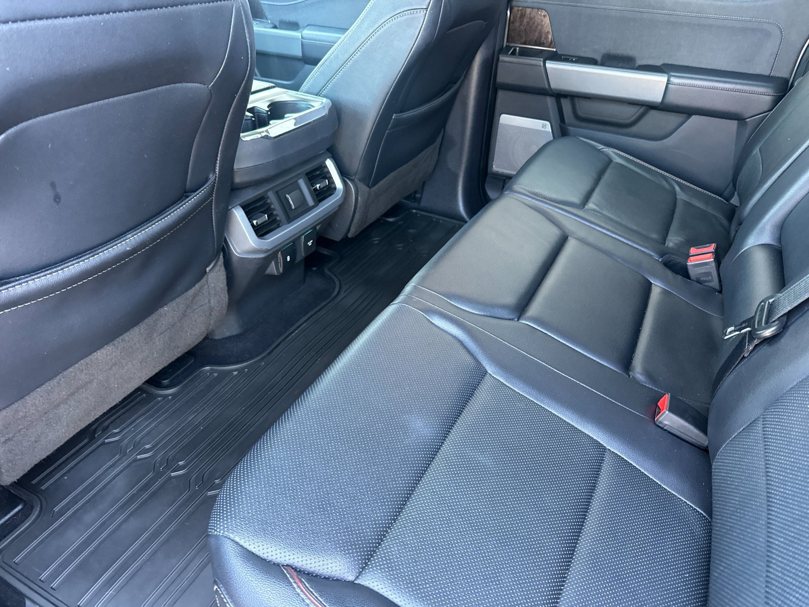 Certified 2023 Ford F150 Lariat w/ Trailer Tow Package AWD/4WD image 13