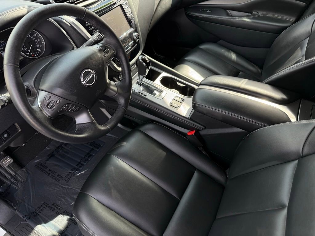 Certified 2024 Nissan Murano SV w/ SV Midnight Edition Package image 17