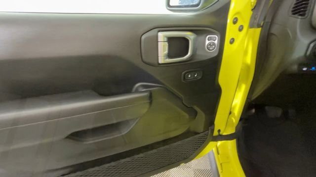 Used 2023 Jeep Wrangler Unlimited AWD/4WD image 16