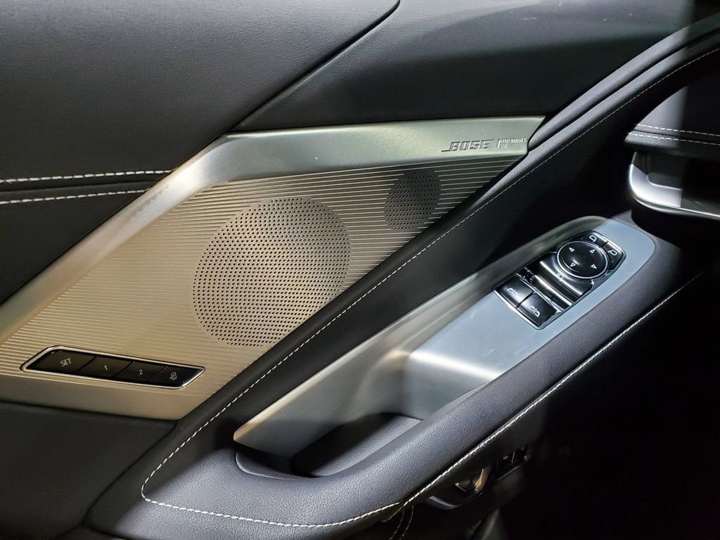 Used 2025 Chevrolet Corvette Z06 RWD image 30