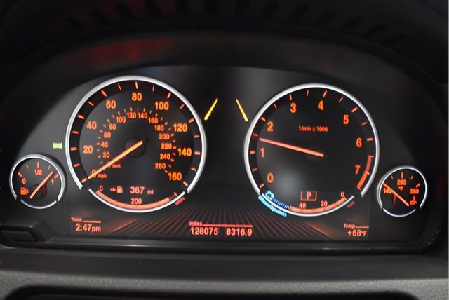 Used 2017 BMW 550i Gran Turismo xDrive image 25