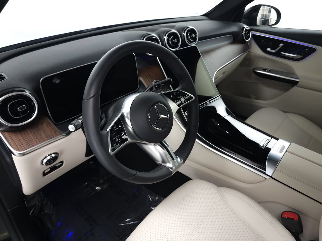 Certified 2026 Mercedes-Benz GLC 300 4MATIC image 8