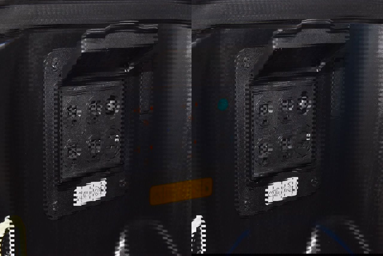 Certified 2023 Ford F150 Lightning Platinum image 46